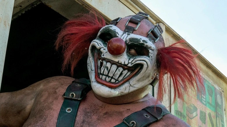 twisted metal sweet tooth mask.